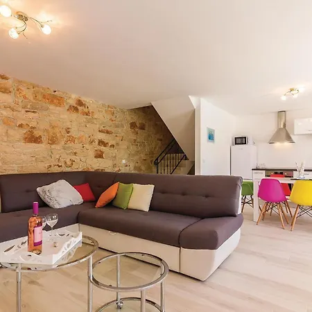 Holiday home Stunning In With Wifi