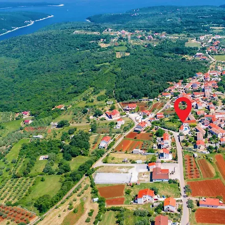 度假居 Lovely In Peruški